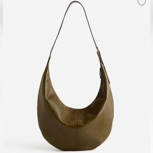 ☕️🍃Madewell The Essential Curve Shoulder Bag in Shaded Green